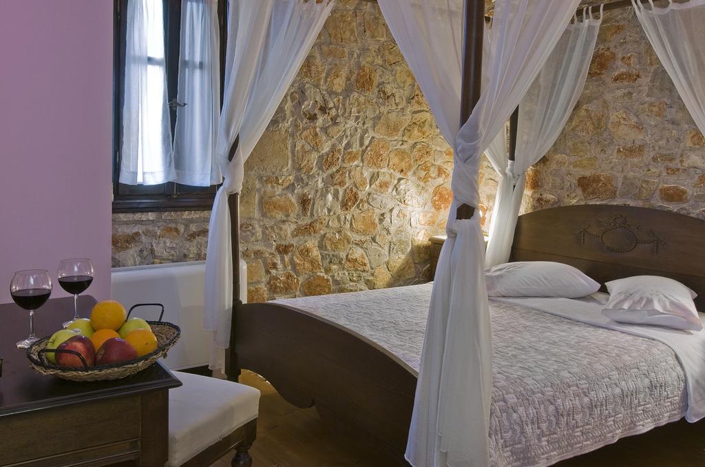 Klymeni Traditional Homes Apartment