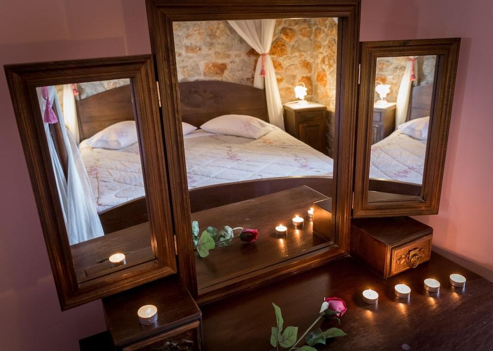 Klymeni Traditional Homes Apartment Nafplio